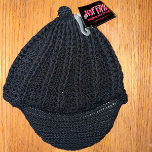 NOS Vintage Y2K Hot Topic Black Knit Cabbie Cap Hat